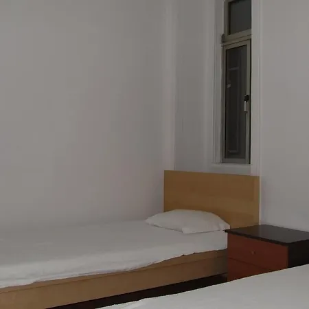 Bed & Breakfast Larexport - Estefania Lisboa